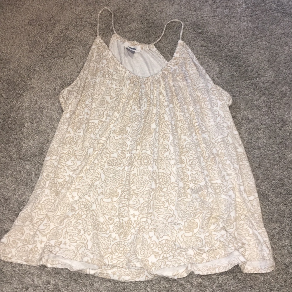 tank top with flower design